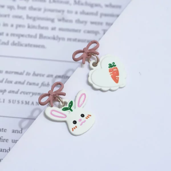 小兔子胡蘿蔔×不對稱吊墜耳環